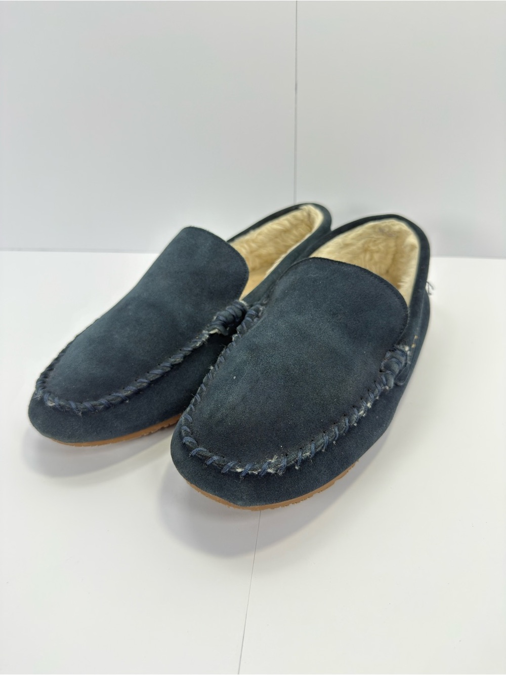 Lands' End Men’s Size 9 Suede Moccasin Slippers Navy Blue Fuzzy with Hard Sole